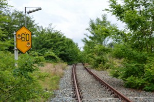 Preavviso di rallentamento prima dell'attraversamento del ponte sull'Elvo, sul binario 1